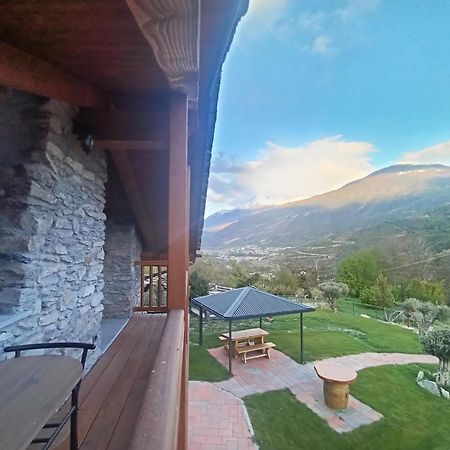 Le Temps Retrouve - Casa Tipica Con Giardino Villa Villeneuve Exterior photo